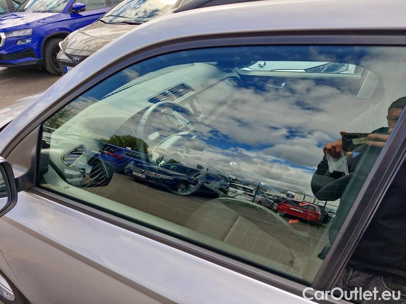  Skoda  Fabia  Combi (2015) Com.1.0TSI 70 Ambition 5d #14