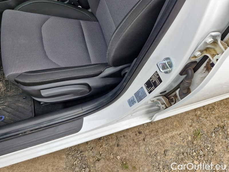  Hyundai  i30  (PD)(01.2017  ->)  kom.1.0TGDI 120 Comfort #9