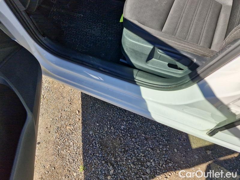  Skoda  Octavia  Combi  (5E5)(03.2017->)  Com 1.6TDI 85 Ambition #27