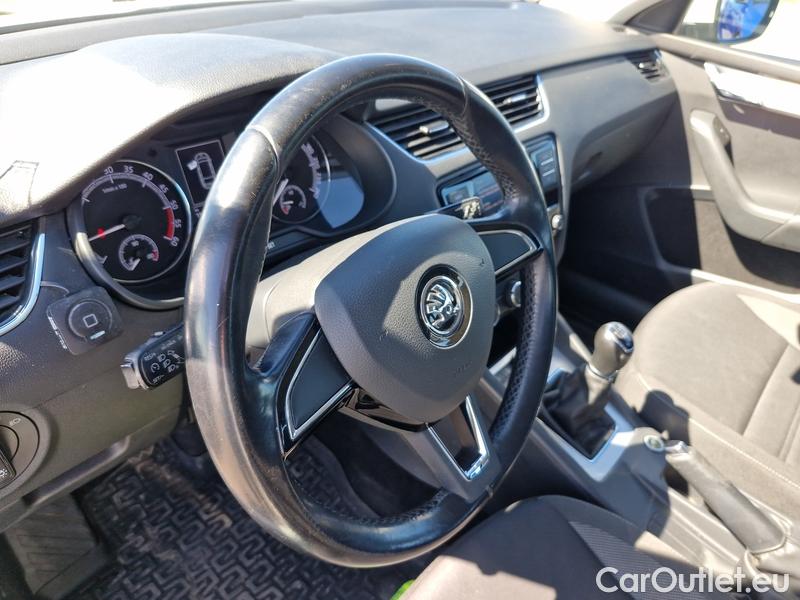  Skoda  Octavia  Combi  (5E5)(03.2017->)  Com 1.6TDI 85 Ambition #3