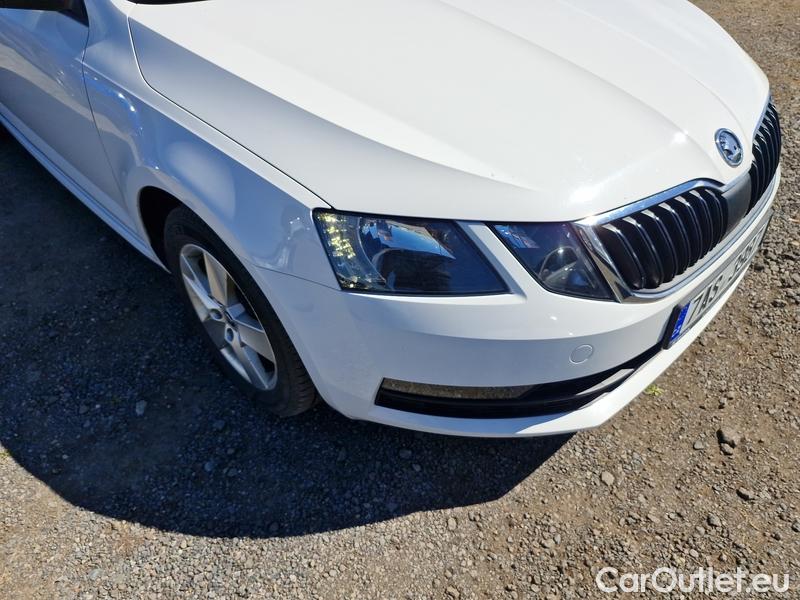  Skoda  Octavia  Combi  (5E5)(03.2017->)  Com 1.6TDI 85 Ambition #24