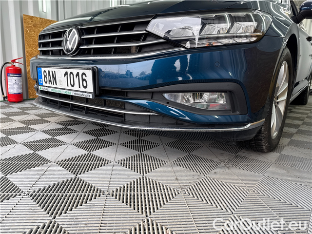  Volkswagen  Passat Pas.Var.2.0TDI 110 Elegance AT #5