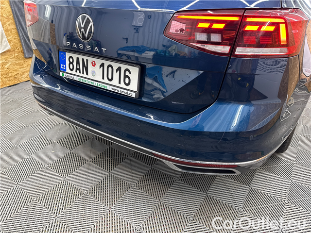  Volkswagen  Passat Pas.Var.2.0TDI 110 Elegance AT #15