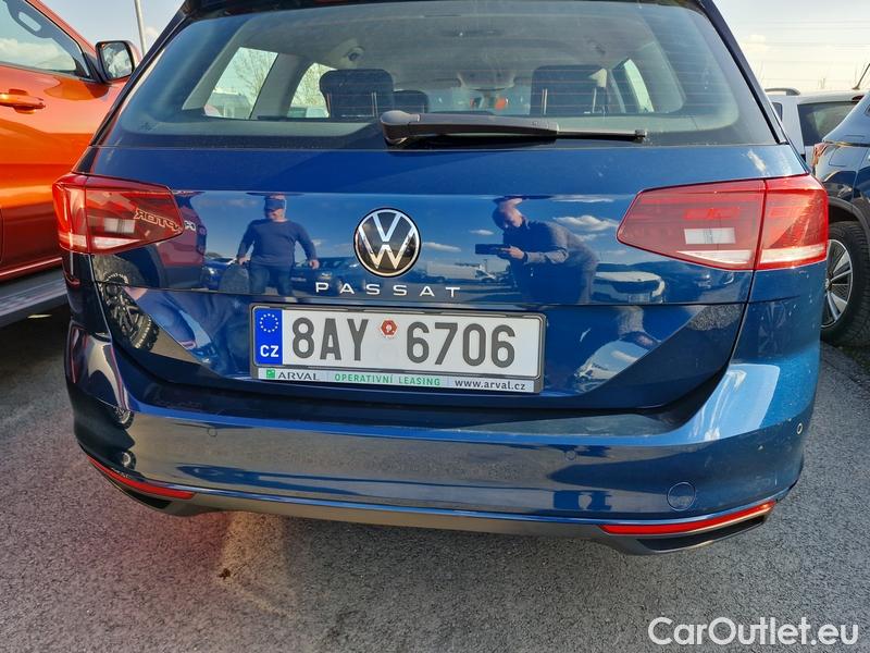  Volkswagen  Passat  8 (2014) Pas.Var.2.0 TDI 110 Business #9