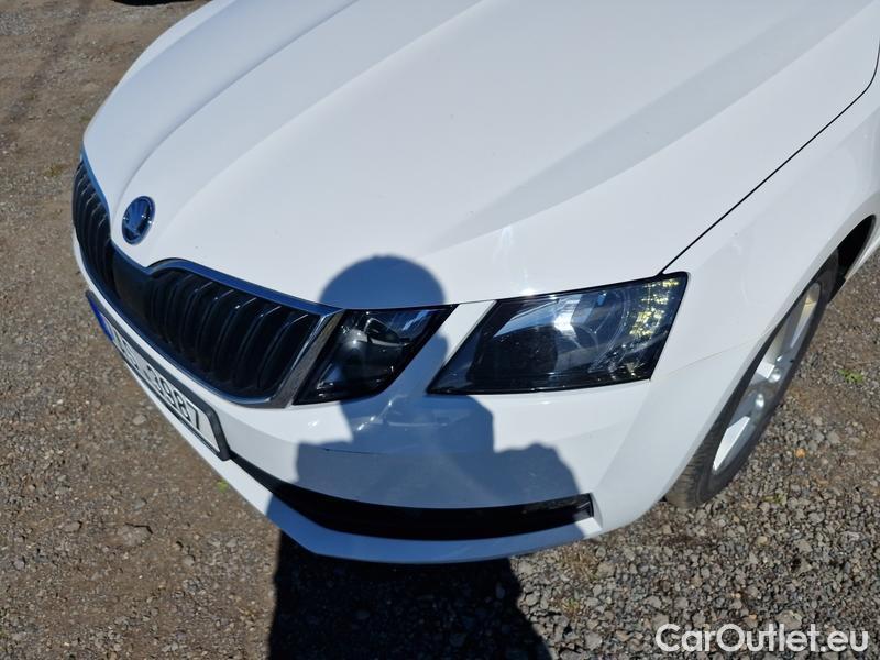  Skoda  Octavia  Combi  (5E5)(03.2017->)  Com 1.6TDI 85 Ambition #25