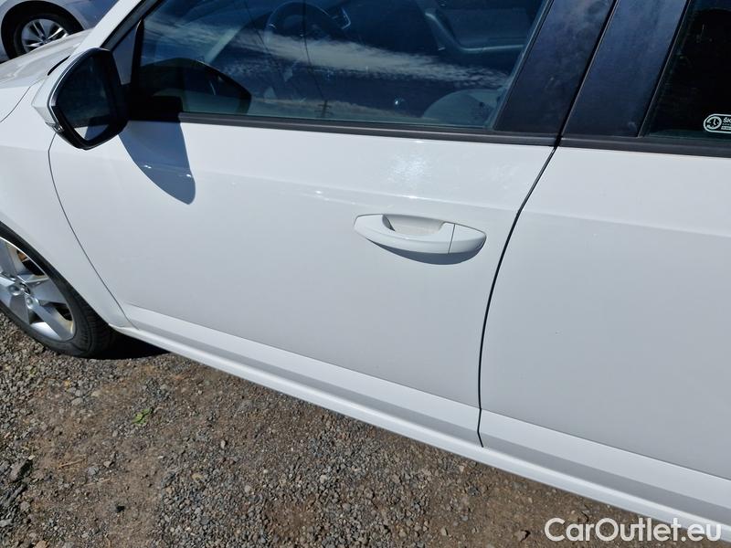  Skoda  Octavia  Combi  (5E5)(03.2017->)  Com 1.6TDI 85 Ambition #12
