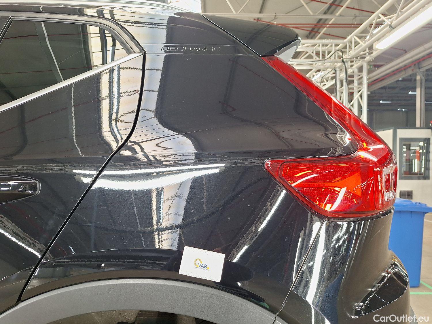  Volvo  XC 40 Volvo, XC40 '17 PHEV, Volvo XC40 T4 Recharge Geartronic Inscription 5d #5