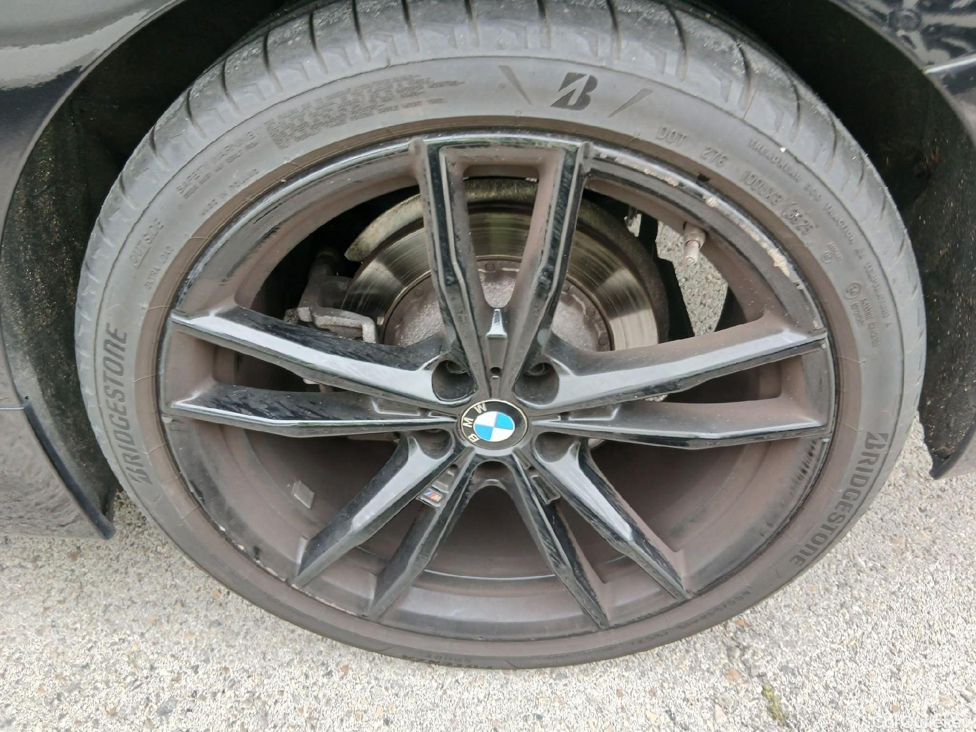  Bmw  Serie 3 BMW  / 2018 / 4P / sedán 320d Auto. #15
