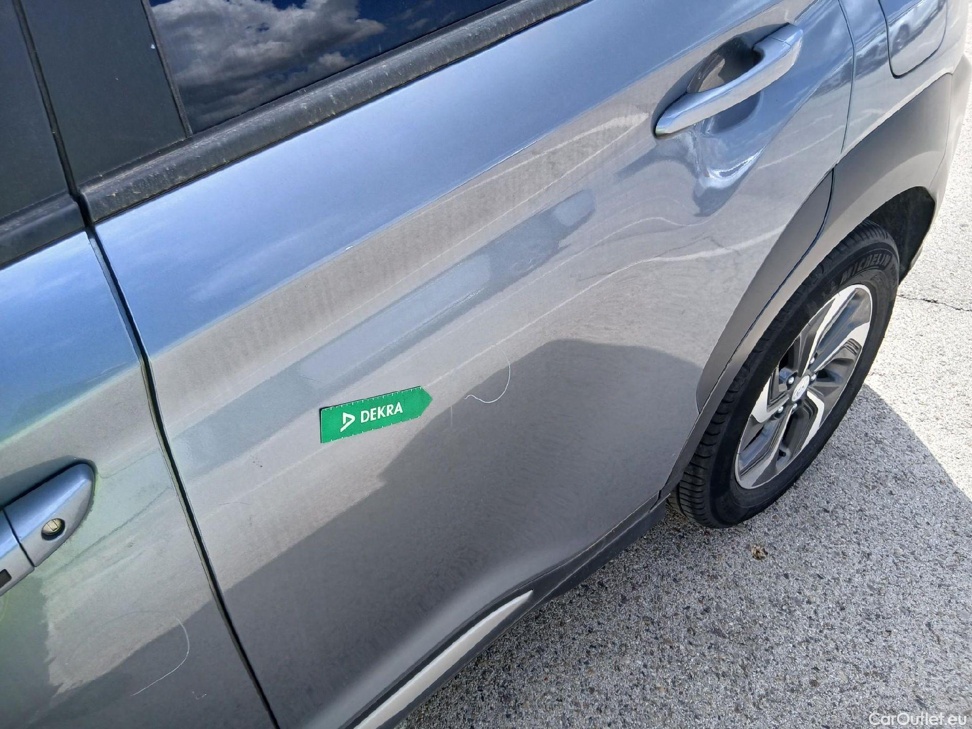  Hyundai  Konna HYUNDAI Kona / 2017 / 5P / todoterreno 1.6 GDI HEV Tecno Red DT #25