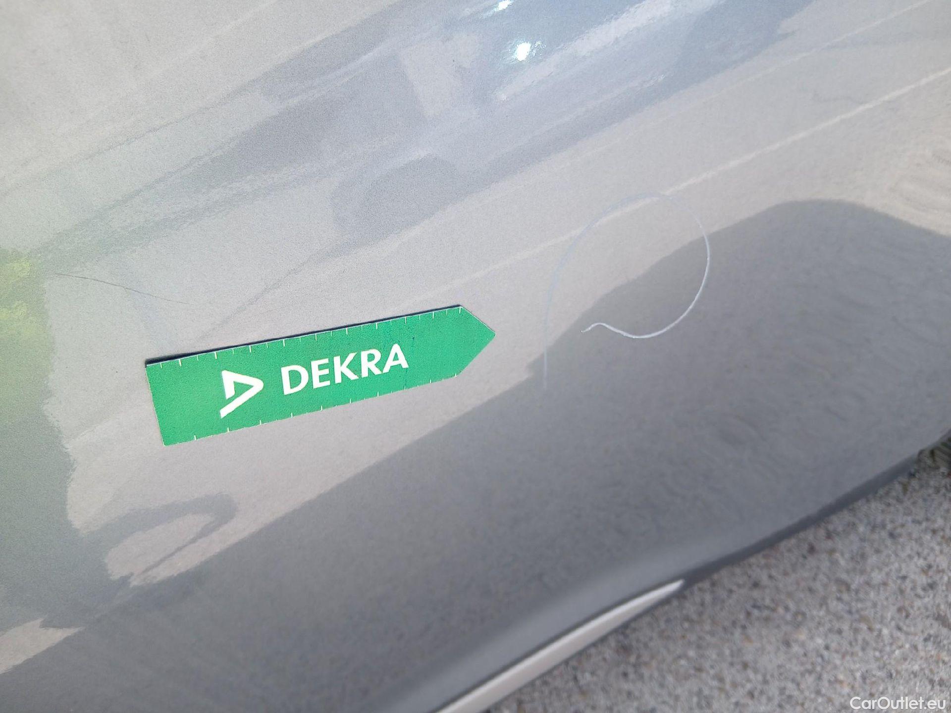  Hyundai  Konna HYUNDAI Kona / 2017 / 5P / todoterreno 1.6 GDI HEV Tecno Red DT #24