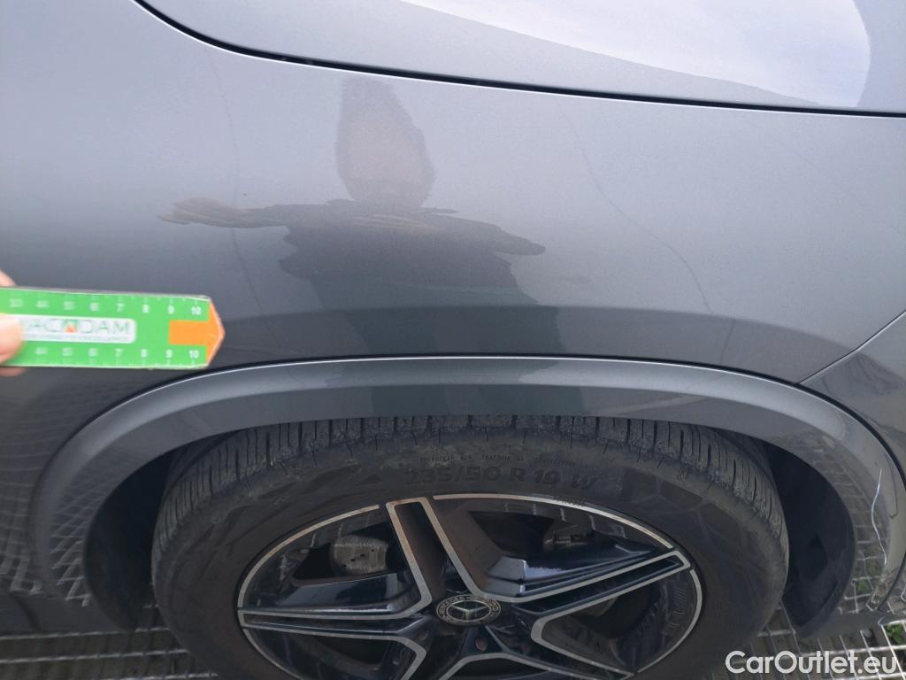  Mercedes  GLA MERCEDES-BENZ  / 2023 / 5P / todoterreno  200 D #28