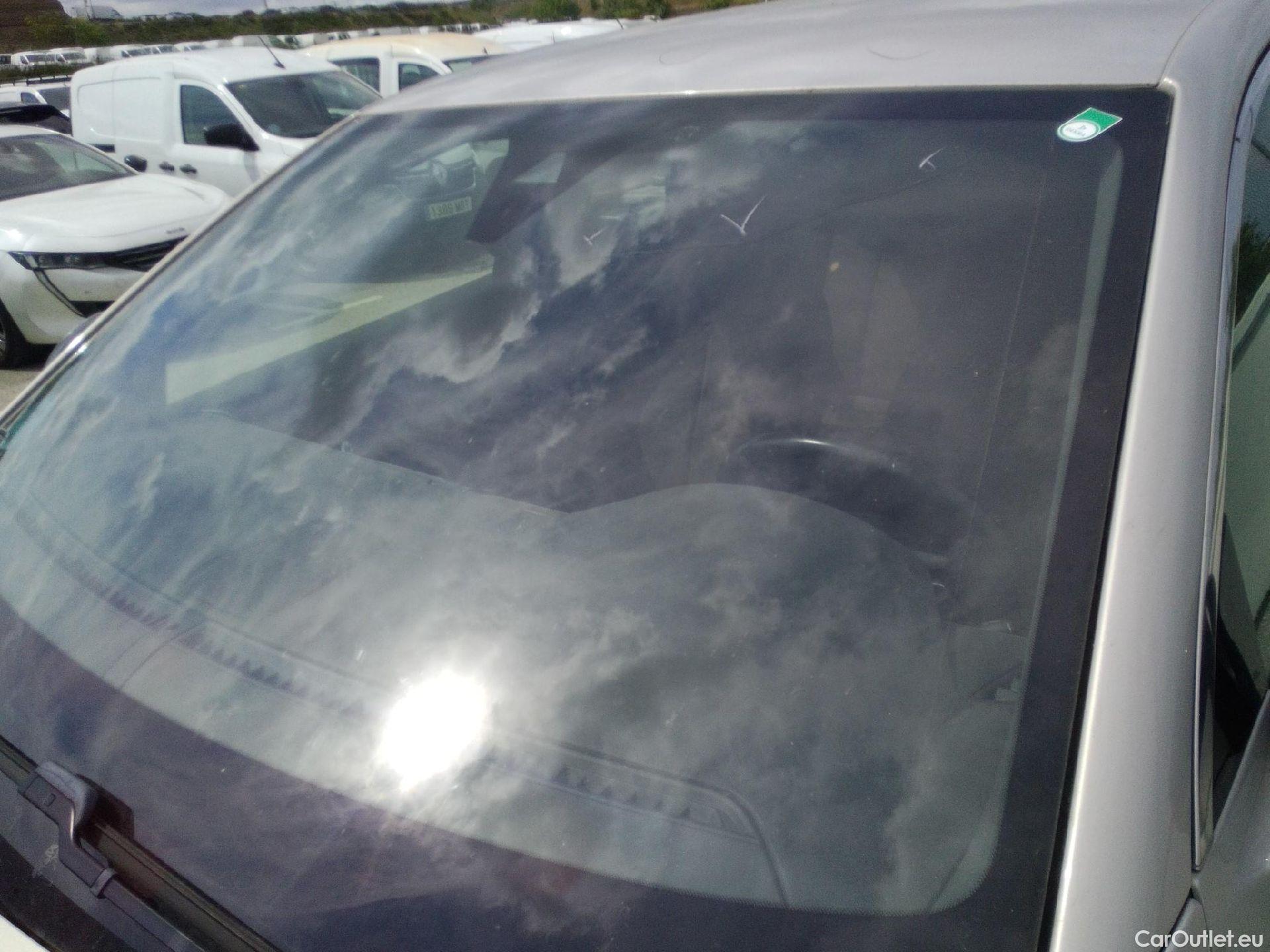  DS  DS7 DS DS 7 Crossback BlueHDi DE 96kW 130 CV Auto. Bastille #4