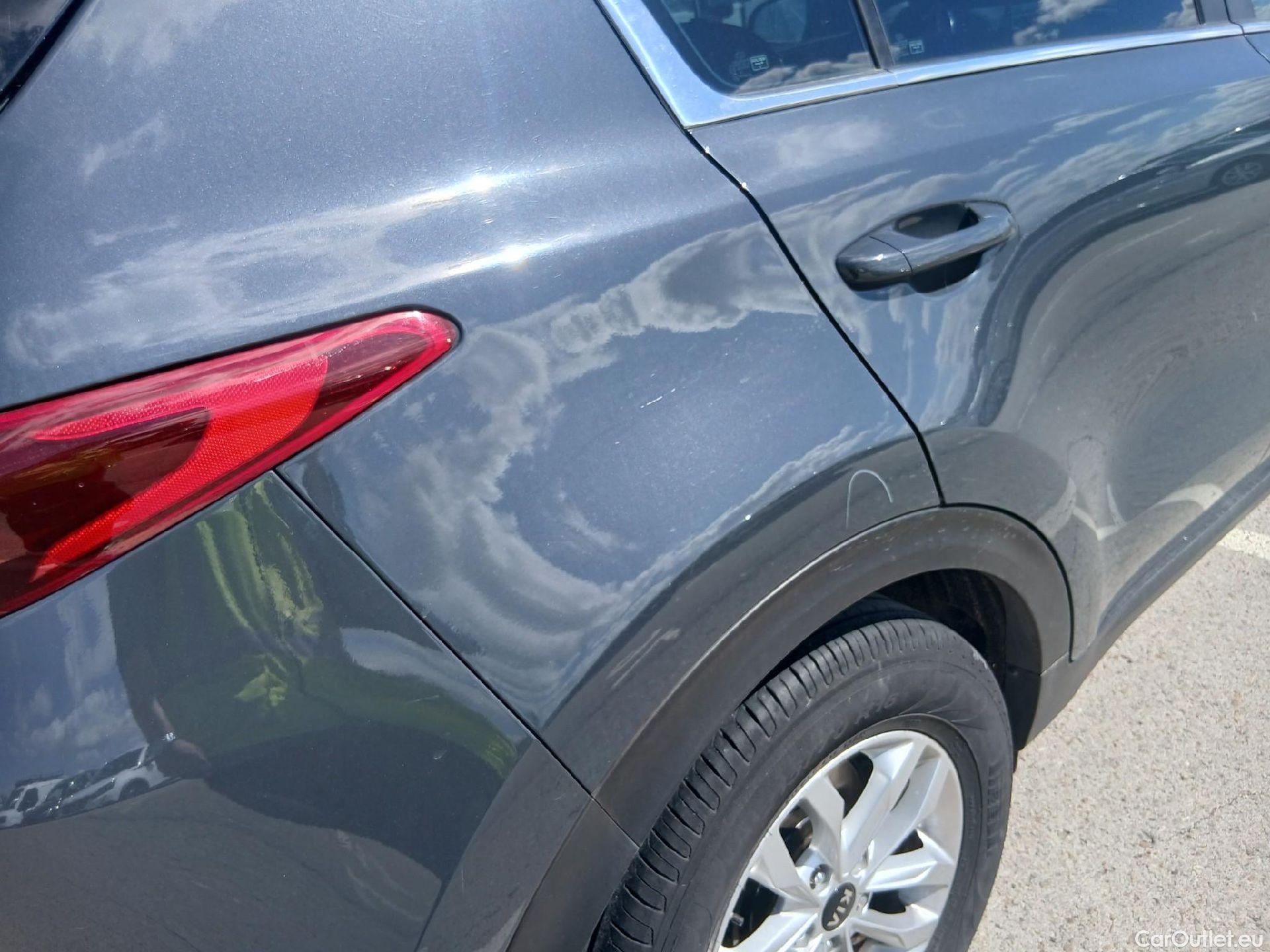  KIA  Sportage KIA  / 2018 / 5P / todoterreno 1.6 MHEV Business 85kW (115CV) 4x2 #12