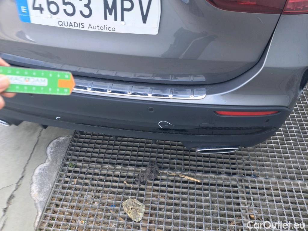 Mercedes  GLA MERCEDES-BENZ  / 2023 / 5P / todoterreno  200 D #15
