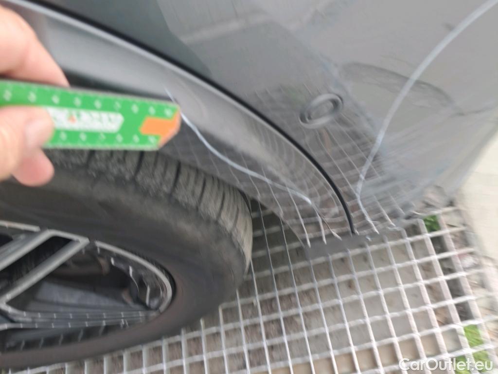  Mercedes  GLA MERCEDES-BENZ  / 2023 / 5P / todoterreno  200 D #29