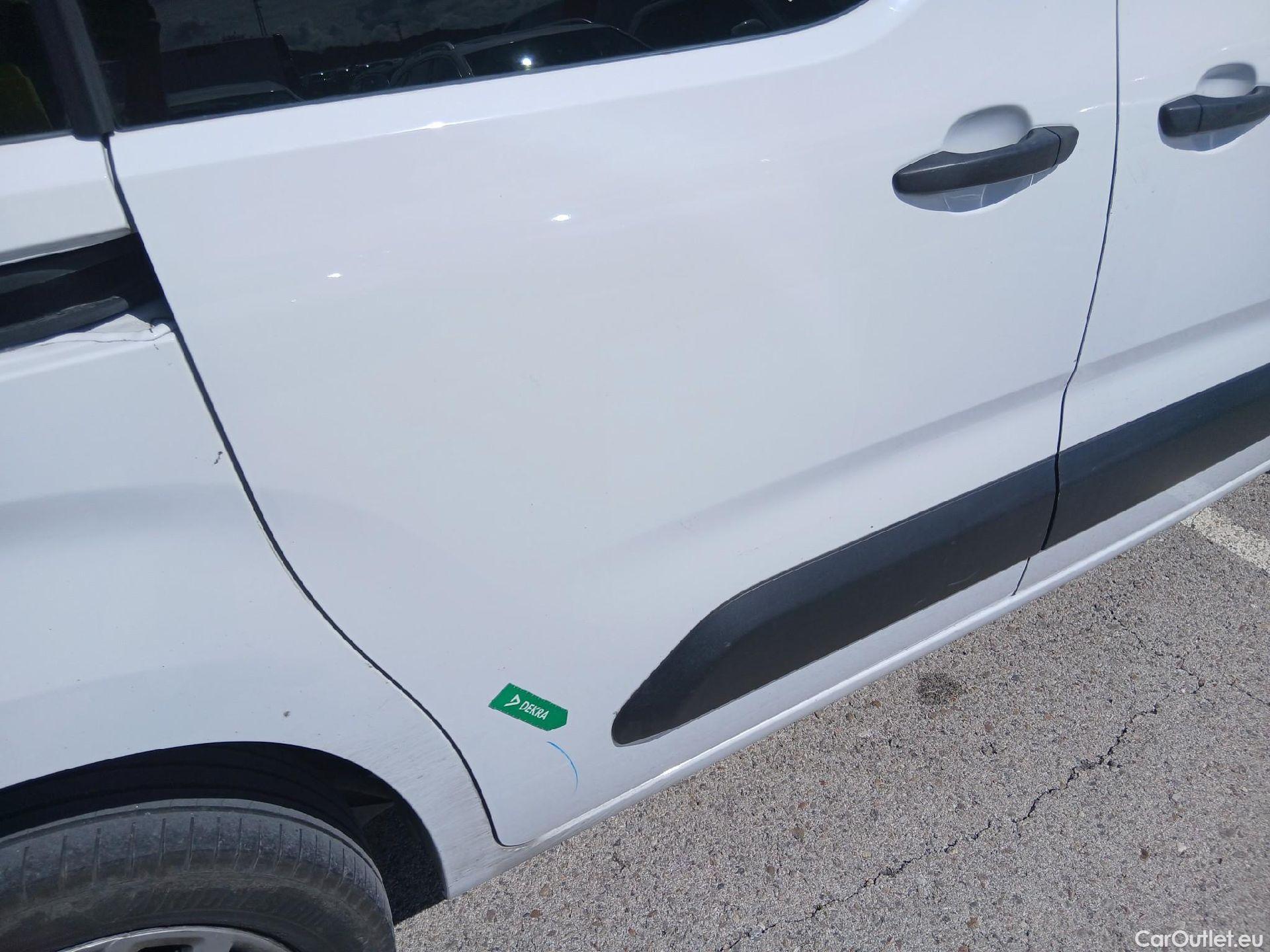  Citroen  Berlingo CITROEN  / 2018 / 4P / combi Talla M BlueHDi 100 S&S LIVE PACK BUSINE (AC) #35