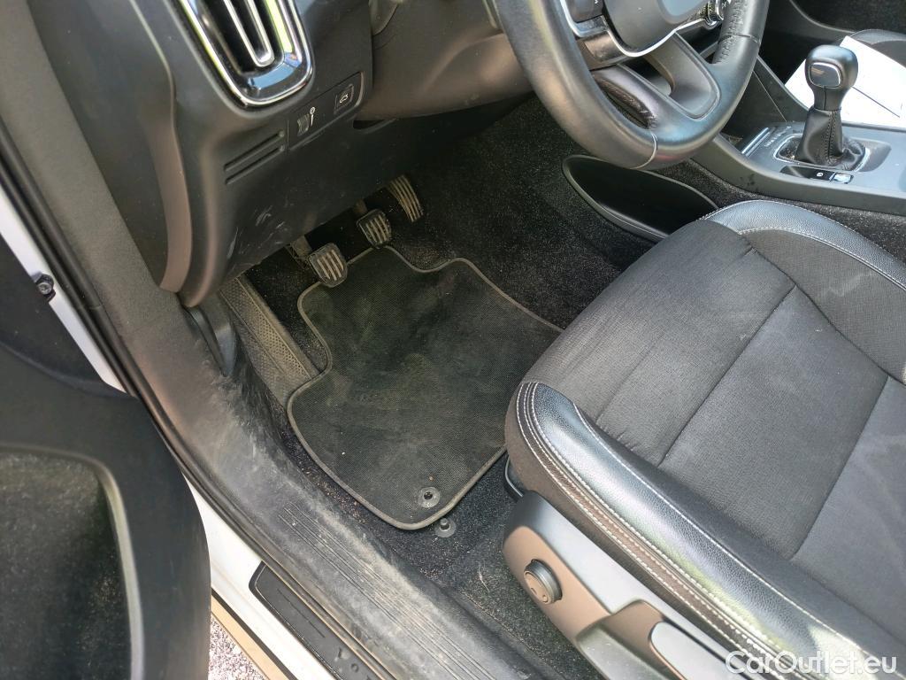  Volvo  XC 40 VOLVO XC40 / 2017 / 5P / todoterreno 2.0 D3 Business Plus #2