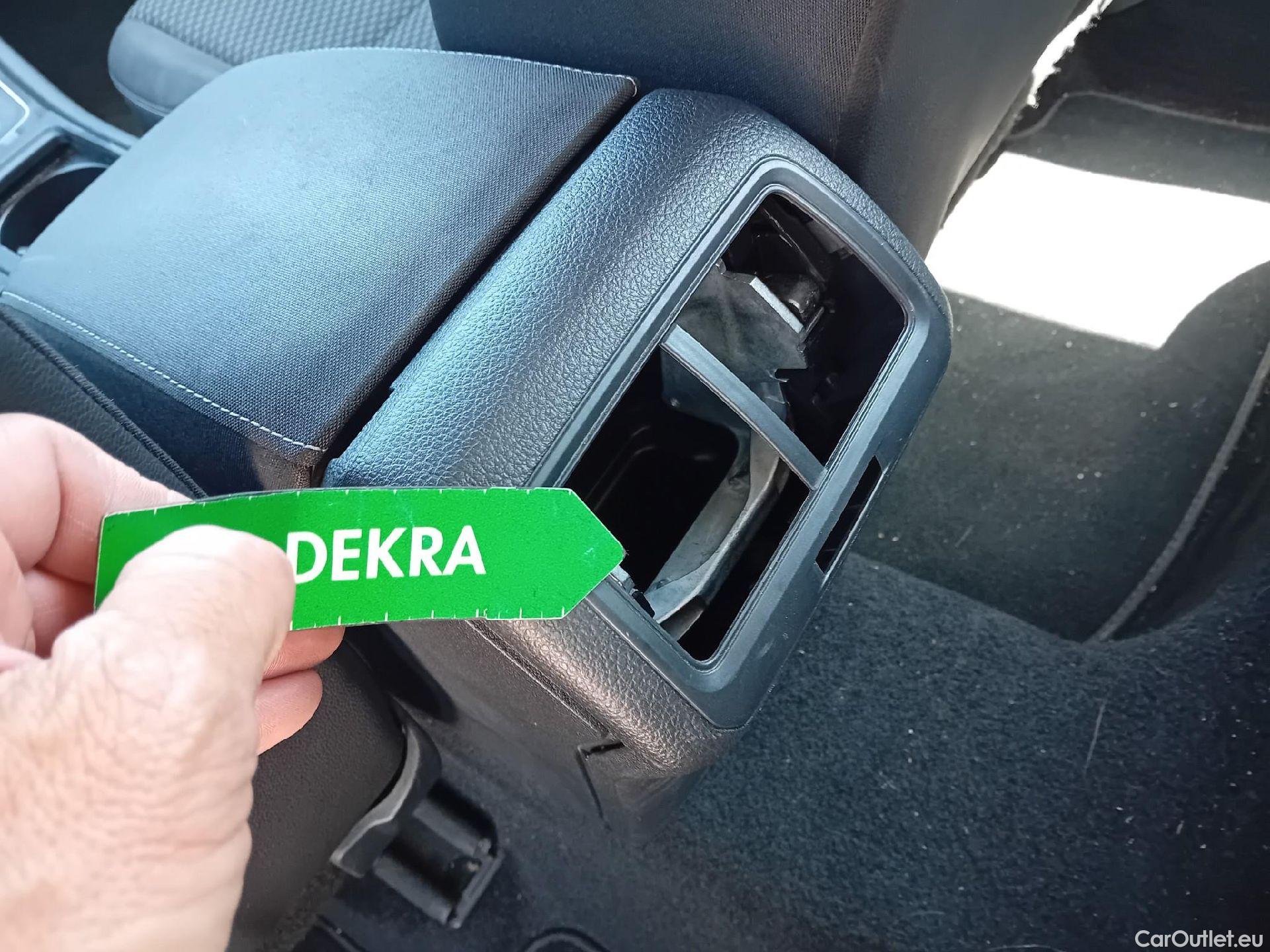  Volkswagen  Golf  VOLKSWAGEN / 2016 / 5P / berlina con portón Ready2Go 1.0 TSI 85kW (115CV) #1
