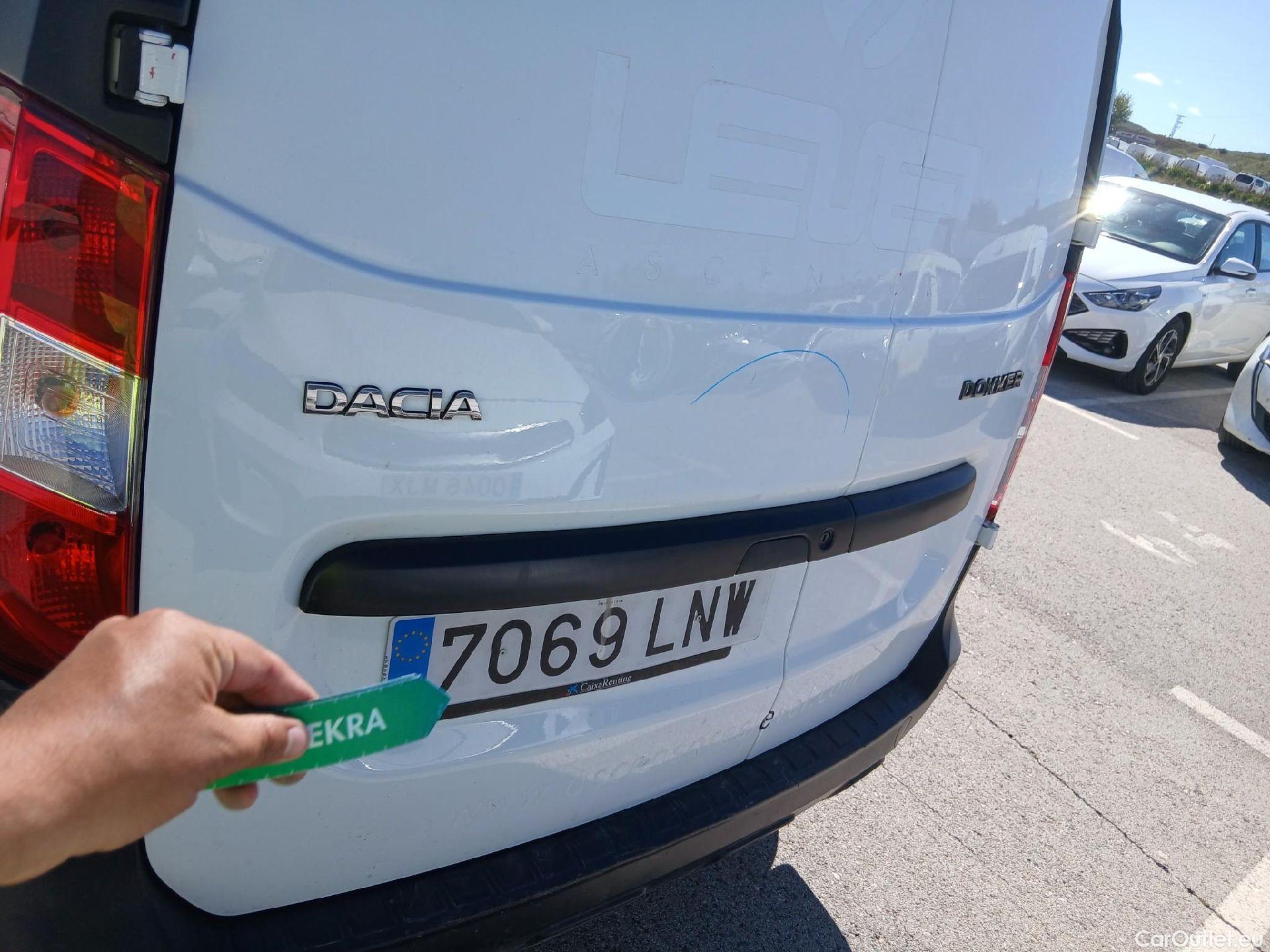  Dacia  Dokker DACIA  / 2013 / 4P / furgón derivado de turismo Van Essential Blue dCi 70kW (95CV) #48