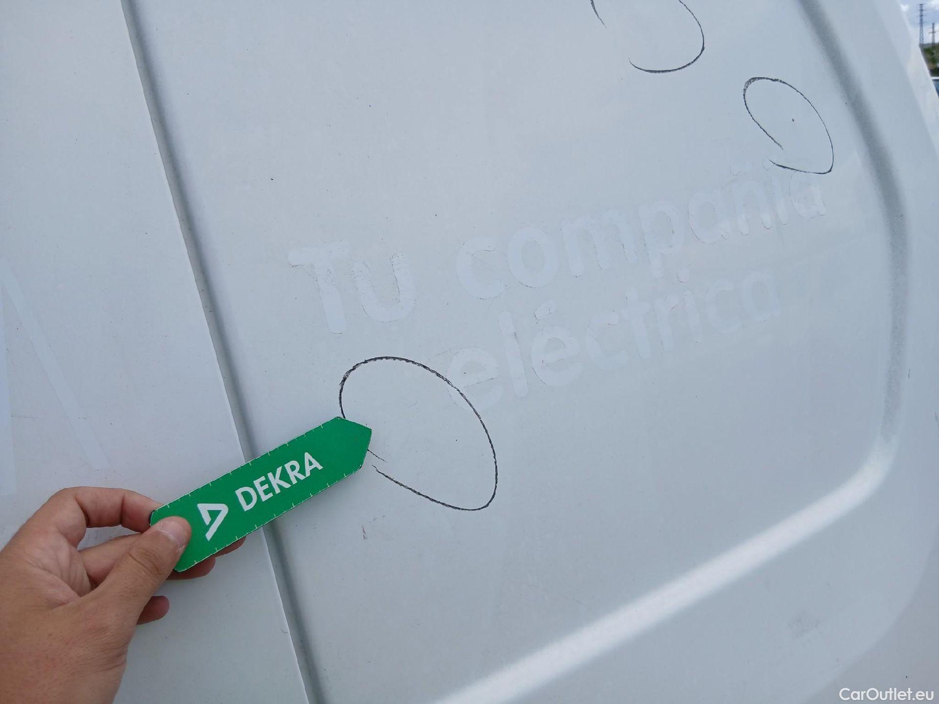  Peugeot  Partner PEUGEOT  / 2018 / 3P / furgón derivado de turismo Pro Standard 600kg BlueHDi 73kW (AC) #16