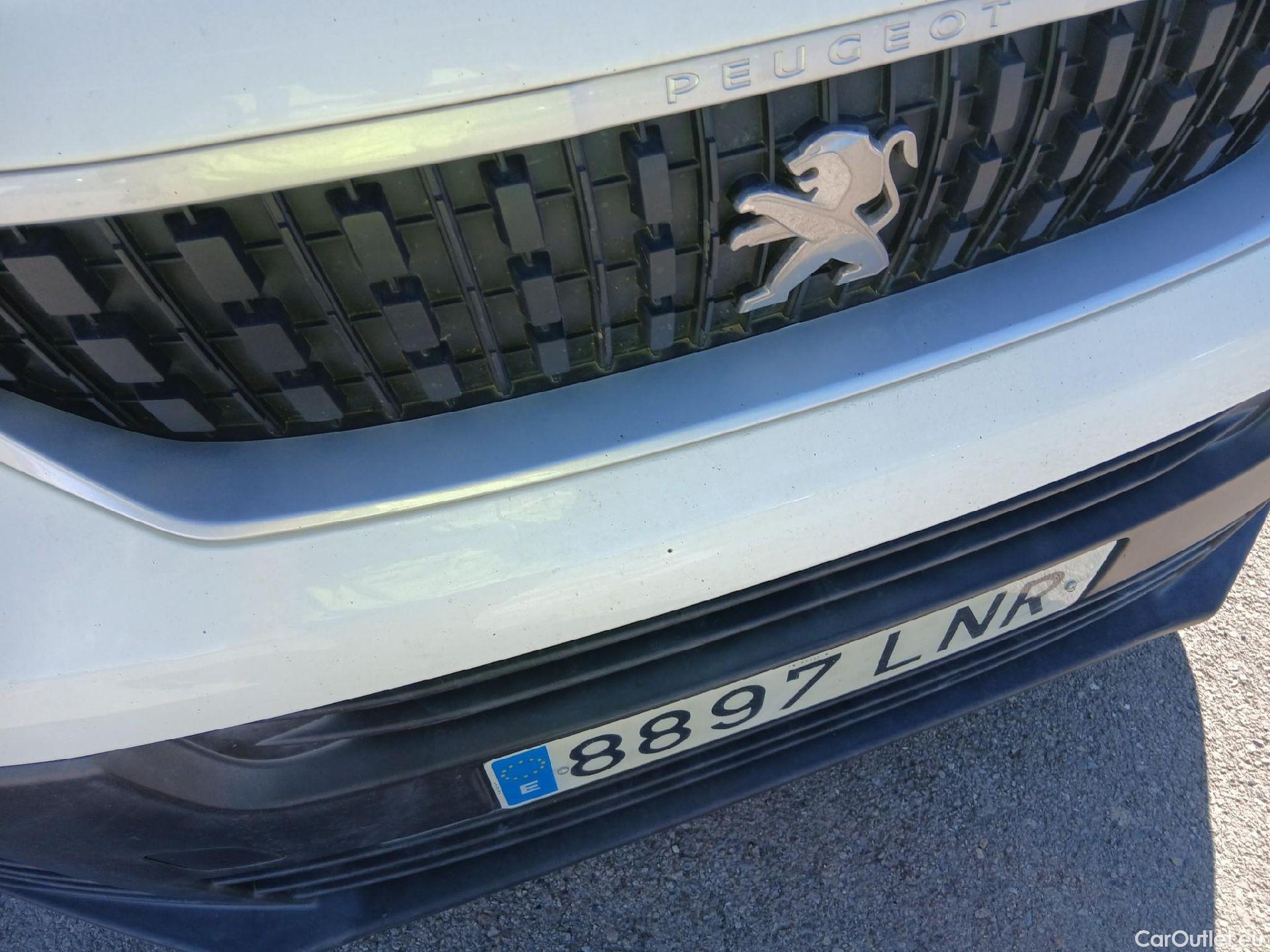  Peugeot  Expert PEUGEOT  / 2016 / 4P / combi Combi BlueHDi 120 S&S Standard #4