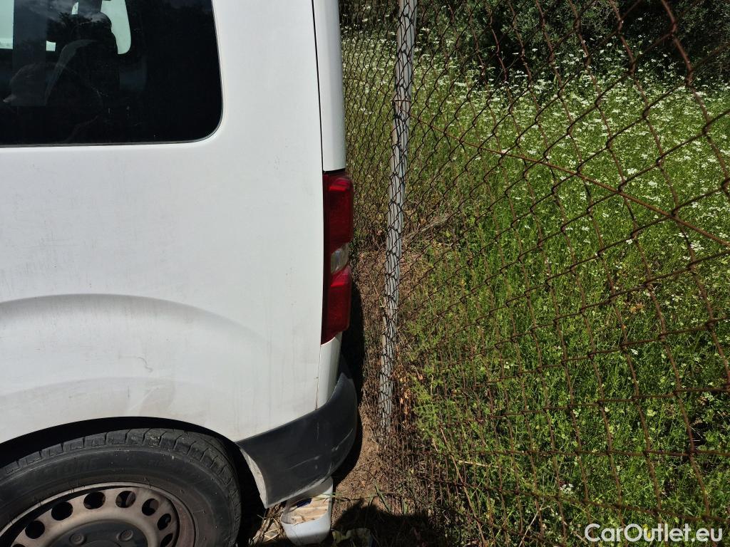 Citroen  Jumpy CITROEN  / 2016 / 4P / combi Talla M BlueHDi 88KW (120CV) 6v Confort #30