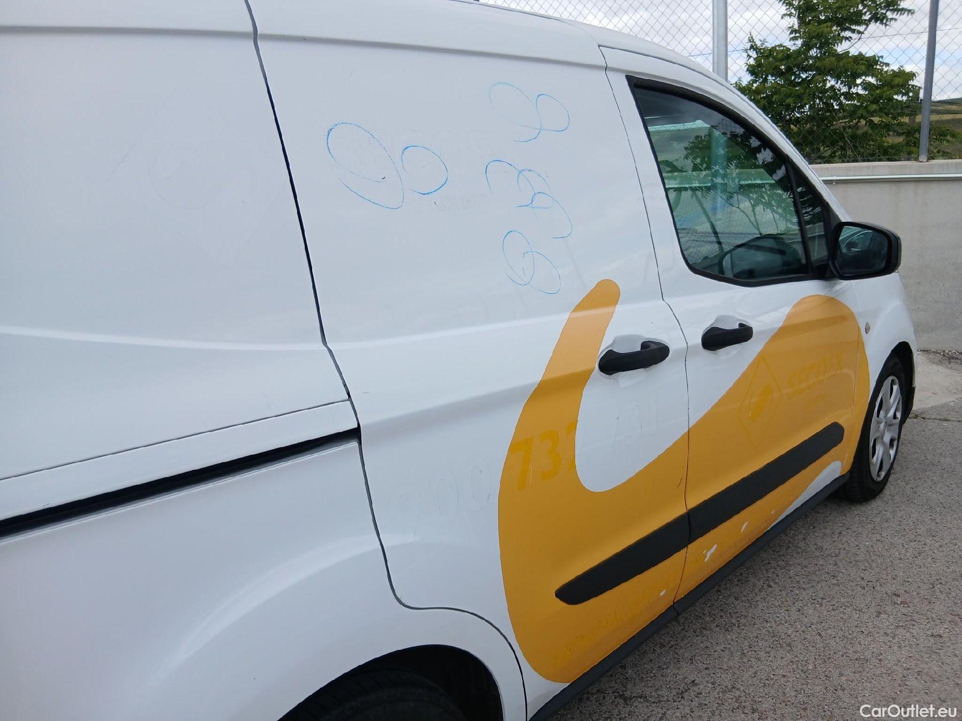  Ford  Transit FORD  Courier/2014/4P/furgón der.turis Van 1.5 TDCi 56kW Trend #20