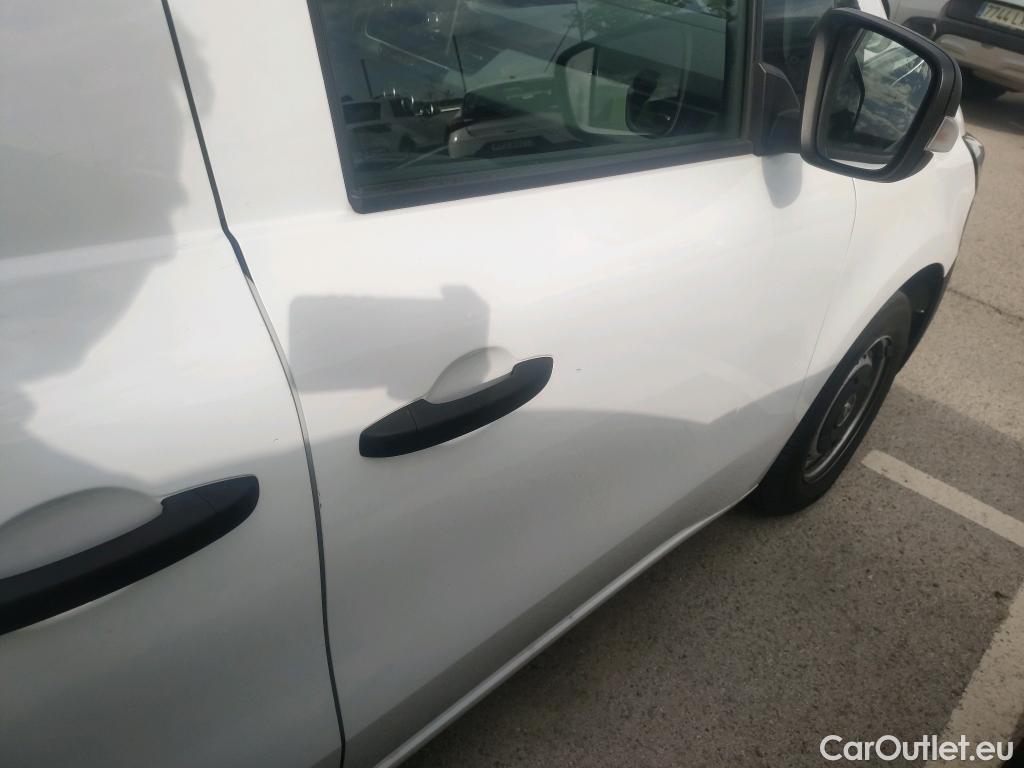 Renault  Kangoo RENAULT  Furgón 1.5 Blue dCi 95 CV #13