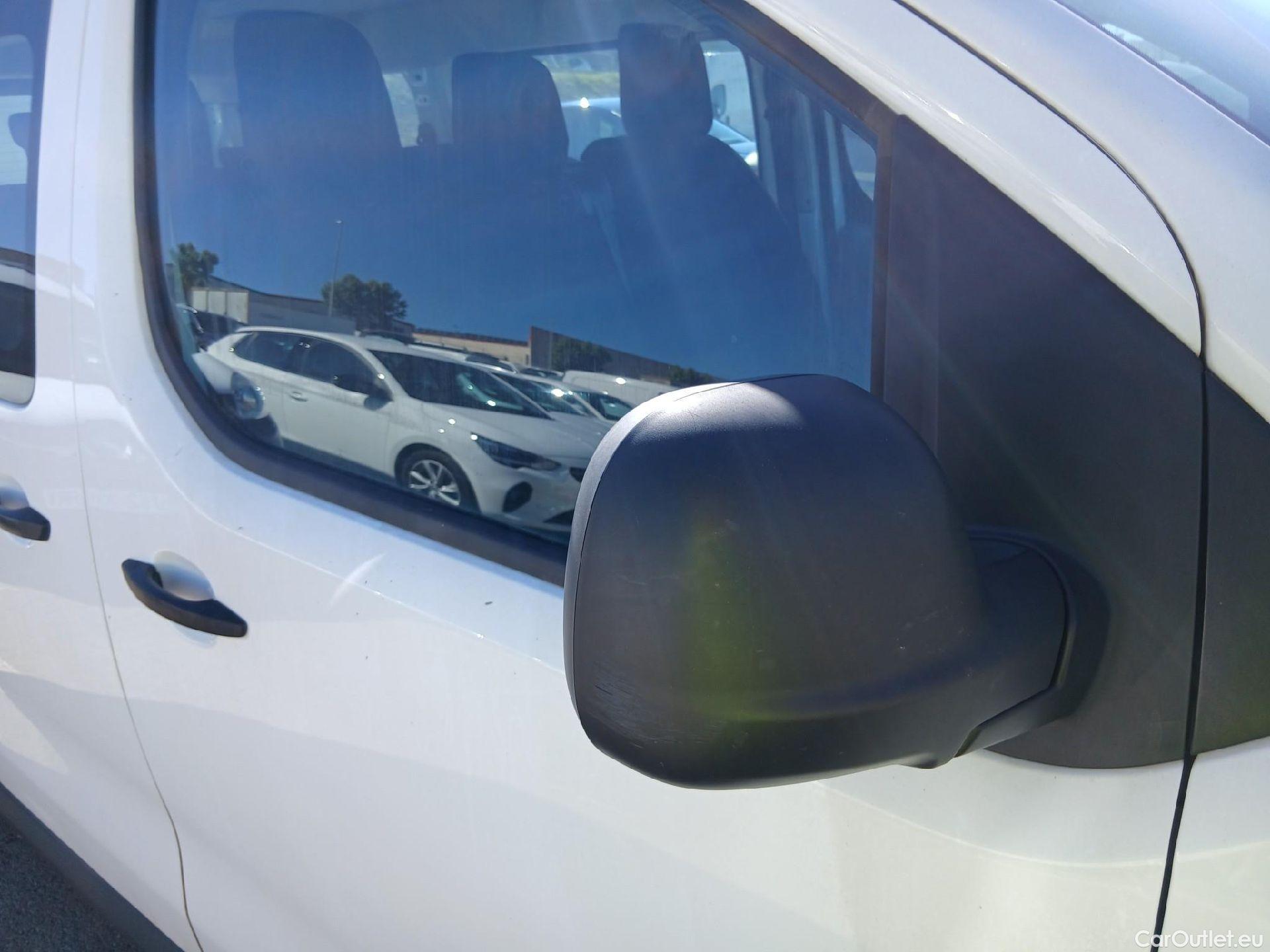  Peugeot  Expert PEUGEOT  / 2016 / 4P / combi Combi BlueHDi 120 S&S Standard #24