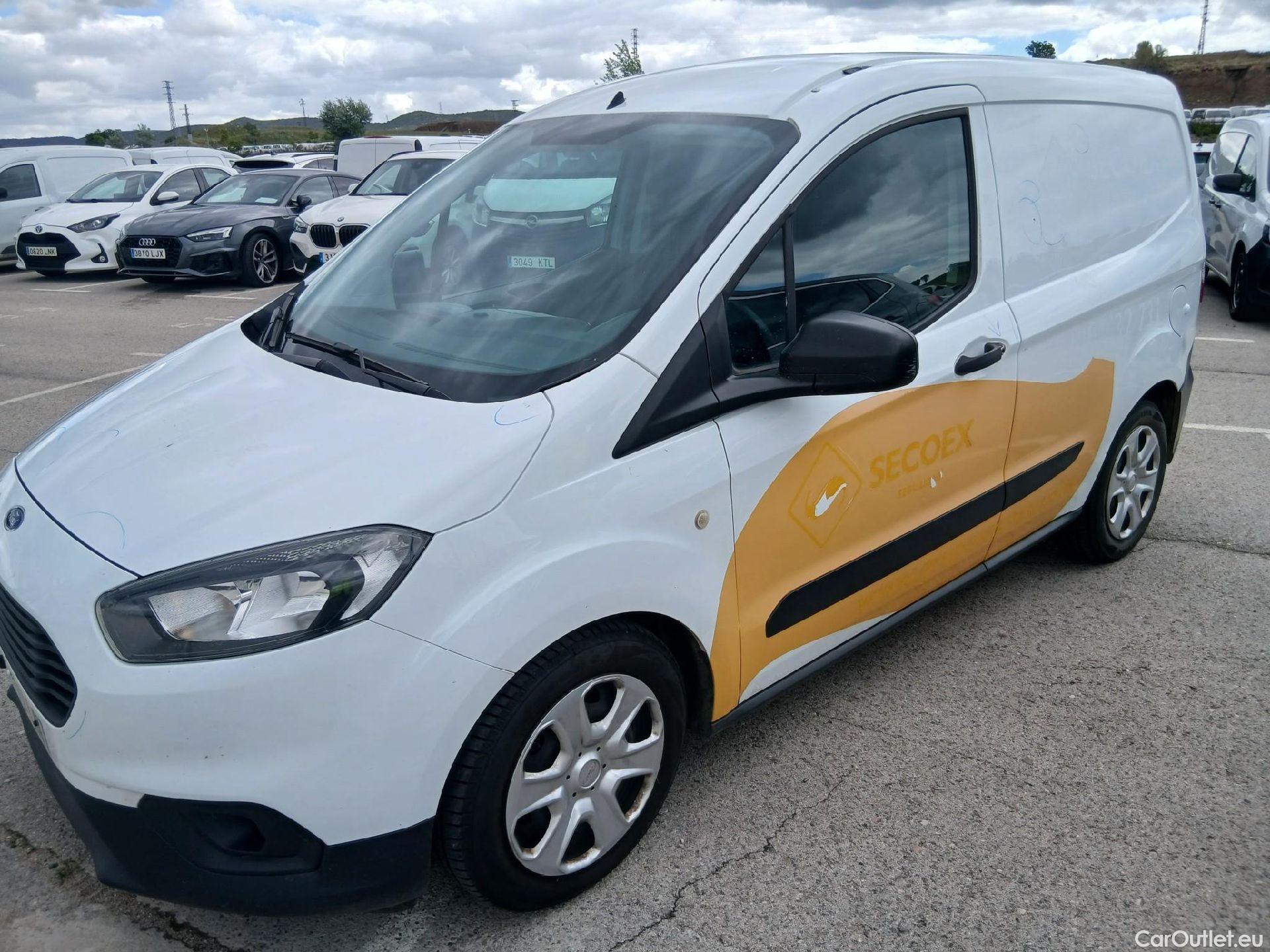  Ford  Transit FORD  Courier/2014/4P/furgón der.turis Van 1.5 TDCi 56kW Trend #6