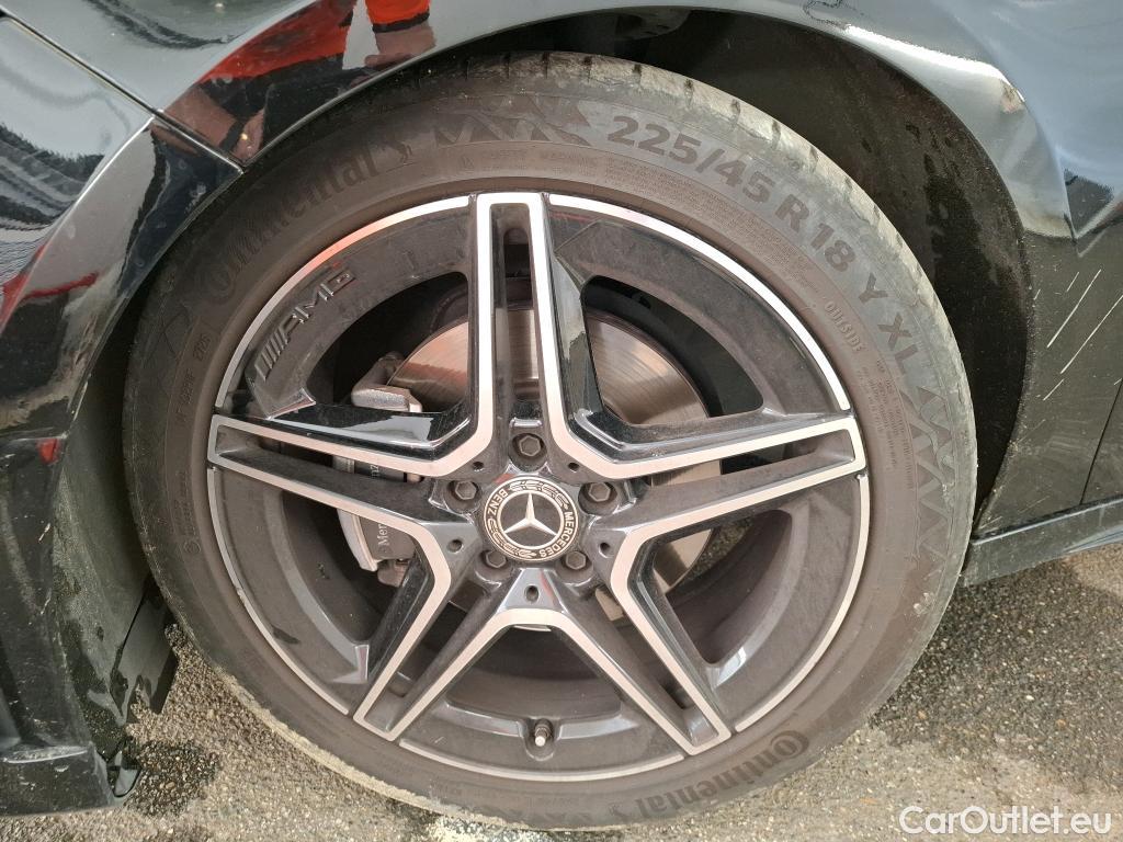  Mercedes  A-Klasse MERCEDES-BENZ Classe A Compact / 2022 / 5P / Berline A 200 d AMG Line 8G-DCT #73