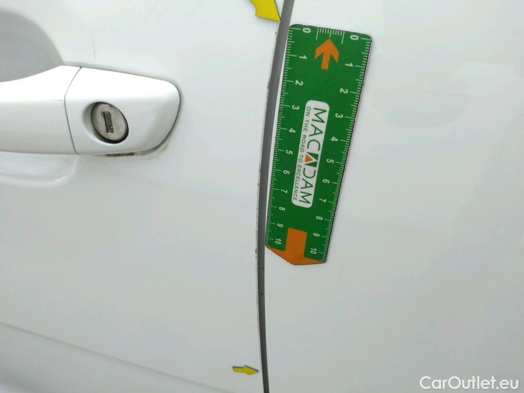  Citroen  C3  Société Feel 1.5 BlueHDI 100CV BVM6 E6d #7