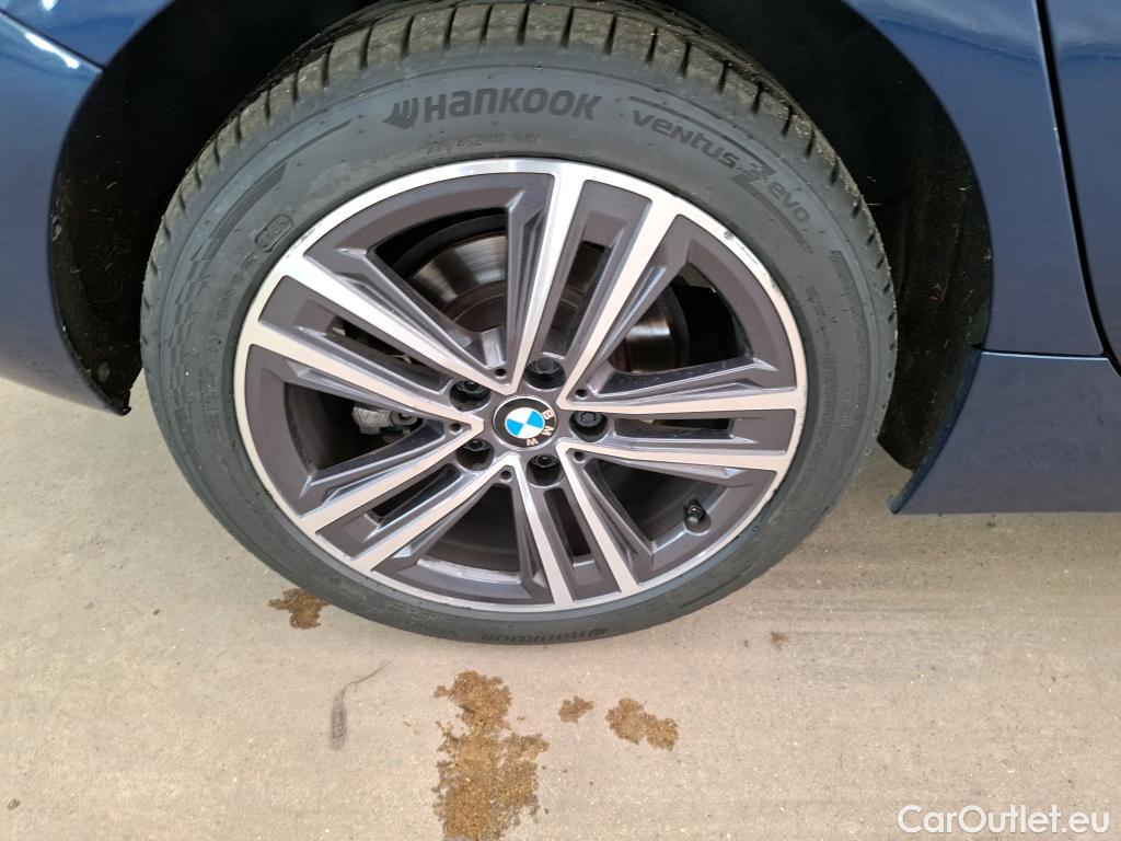  Bmw  Serie 1 BMW Série 1 / 2019 / 5P / Berline 1.5 116D DKG7 Business Design #14