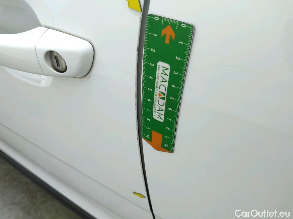  Citroen  C3  Société Feel 1.5 BlueHDI 100CV BVM6 E6d #8