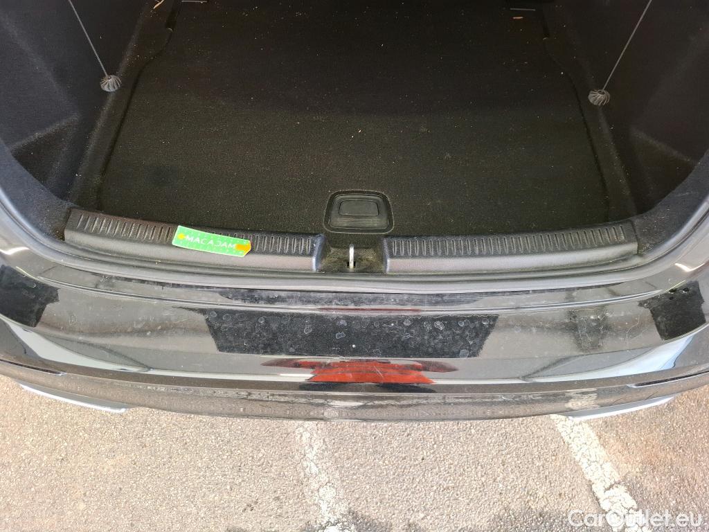  Mercedes  A-Klasse MERCEDES-BENZ Classe A Compact / 2022 / 5P / Berline A 200 d AMG Line 8G-DCT #86
