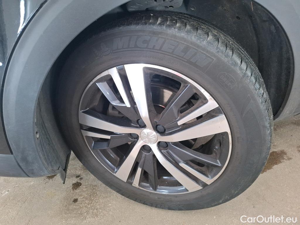  Peugeot  5008  Allure Business 1.5 HDi 130CV BVA8 E6dT #47