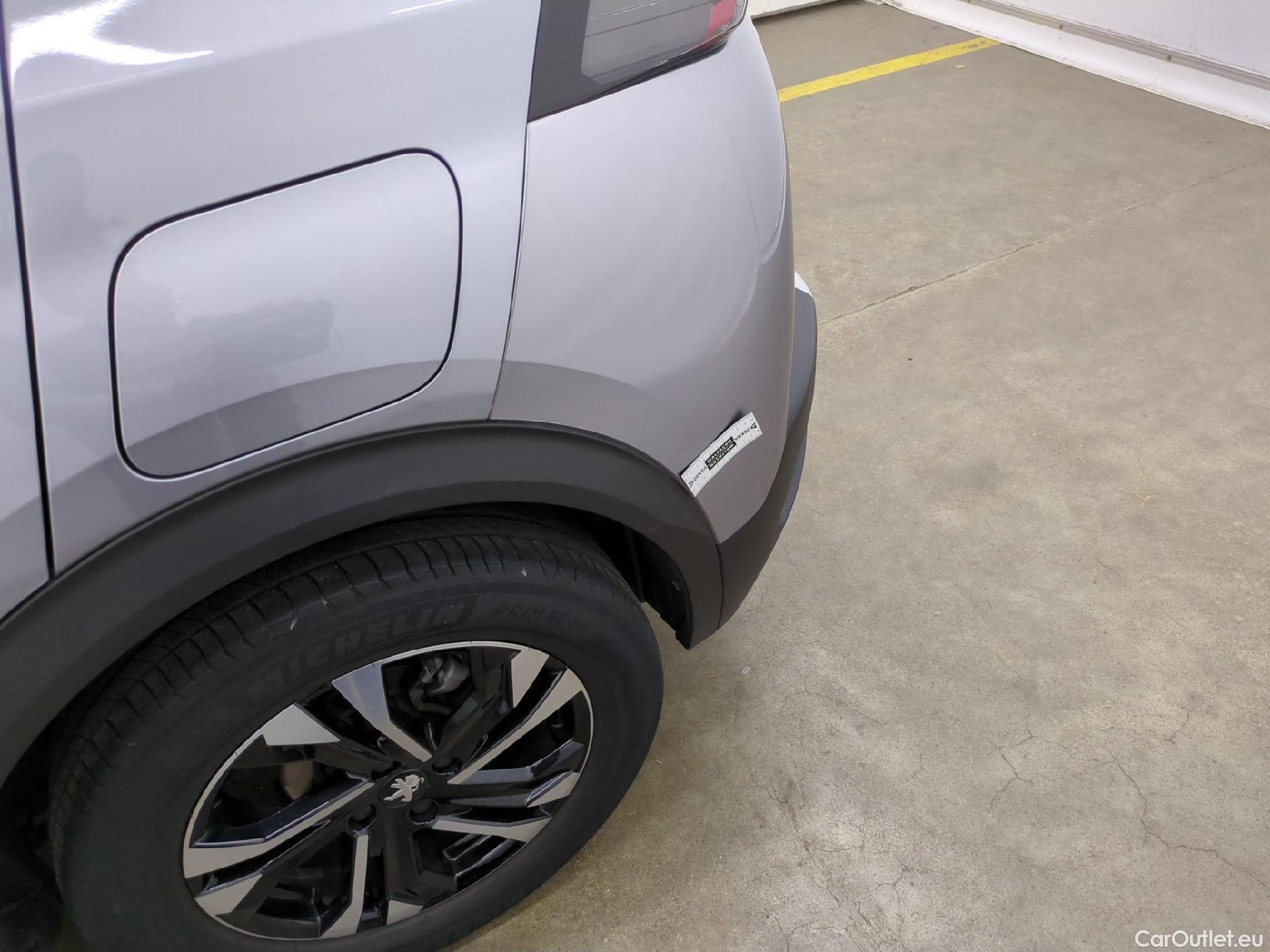  Peugeot  2008  Allure Business 1.5 HDi 130CV BVA8 E6d #12