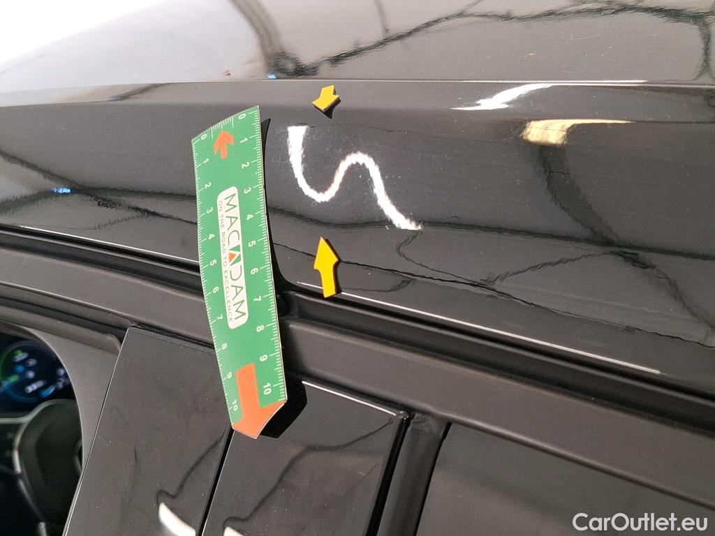  Renault  Captur RENAULT   2019  5P  SUV Intens ETech hybride recharg 160  21 #26