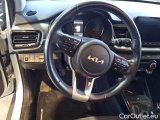  KIA  STONIC KIA  / 2017 / 5P / SUV 1.2 DPI STYLE #86