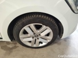  Renault  Clio RENAULT  / 2019 / 5P / BERLINA 1.6 HYBRID E-TECH 103KW ZEN #98