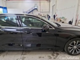  Volvo  V60 VOLVO  / 2019 / 5P / STATION WAGON T6 PLUG-IN AWD AUTOM.INSCR.EXPR. #43
