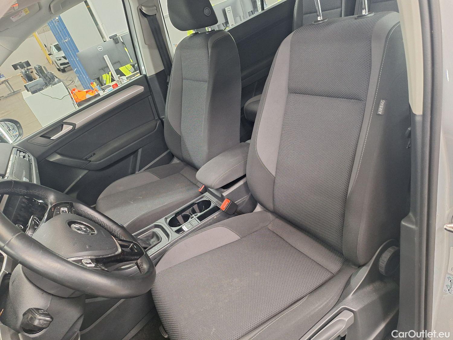 Volkswagen  Touran VW,  '15, Volkswagen  2.0 TDi 85kW Trendline DSG 5d #11