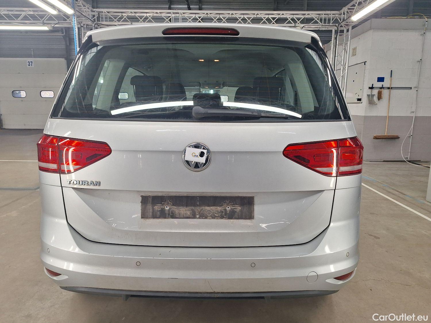 Volkswagen  Touran VW,  '15, Volkswagen  2.0 TDi 85kW Trendline DSG 5d #90