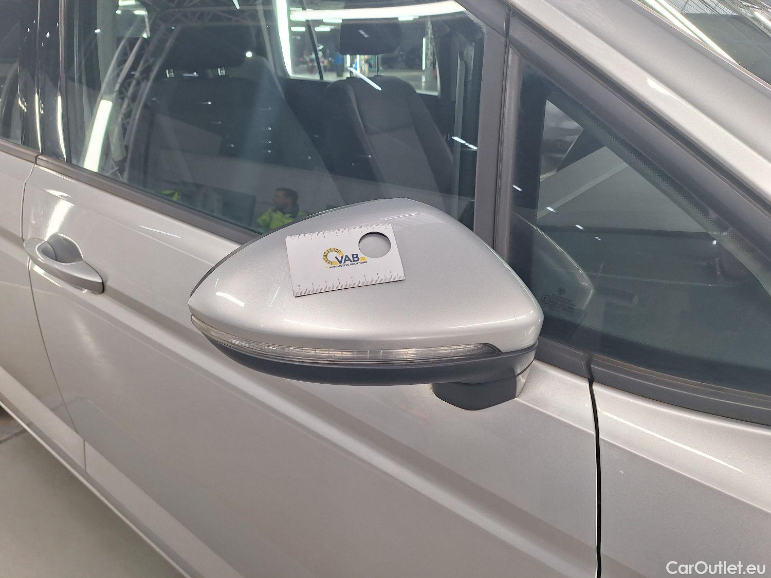  Volkswagen  Touran VW,  '15, Volkswagen  2.0 TDi 85kW Trendline DSG 5d #54