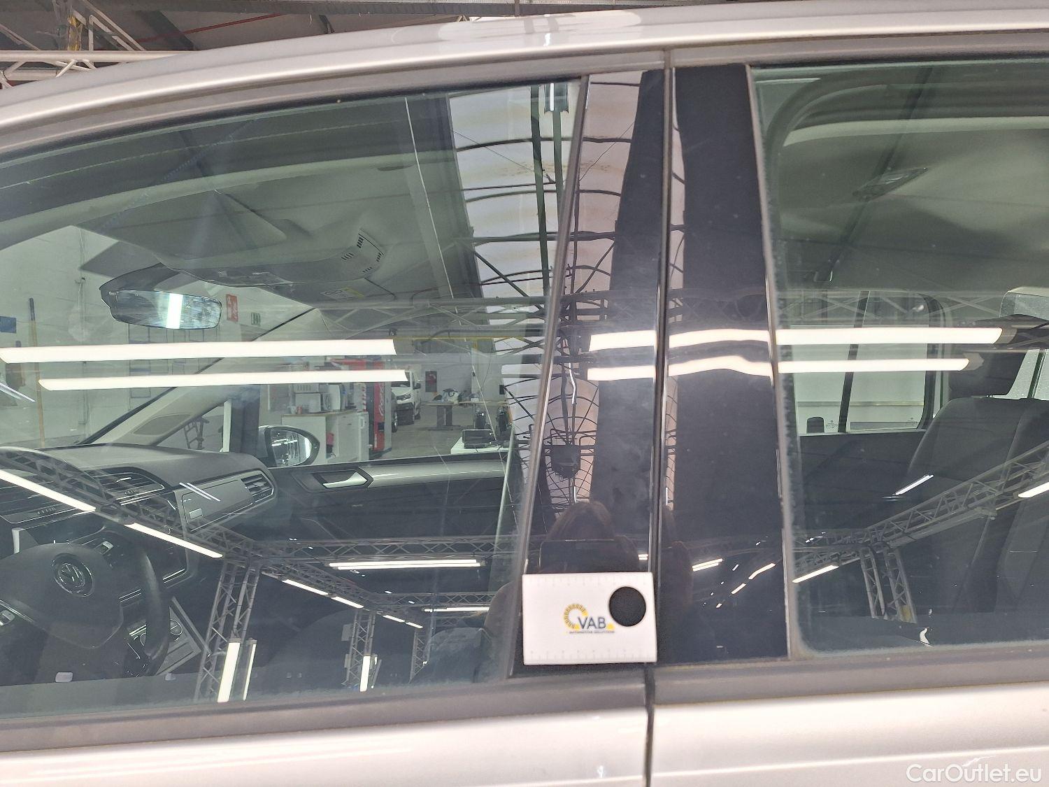  Volkswagen  Touran VW,  '15, Volkswagen  2.0 TDi 85kW Trendline DSG 5d #138