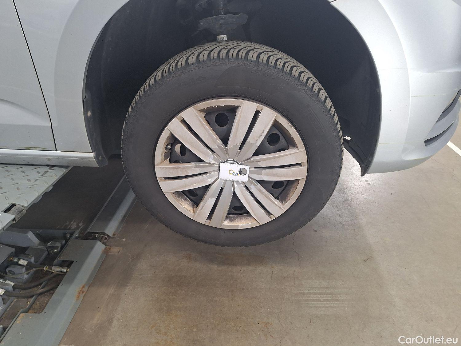  Volkswagen  Touran VW,  '15, Volkswagen  2.0 TDi 85kW Trendline DSG 5d #30