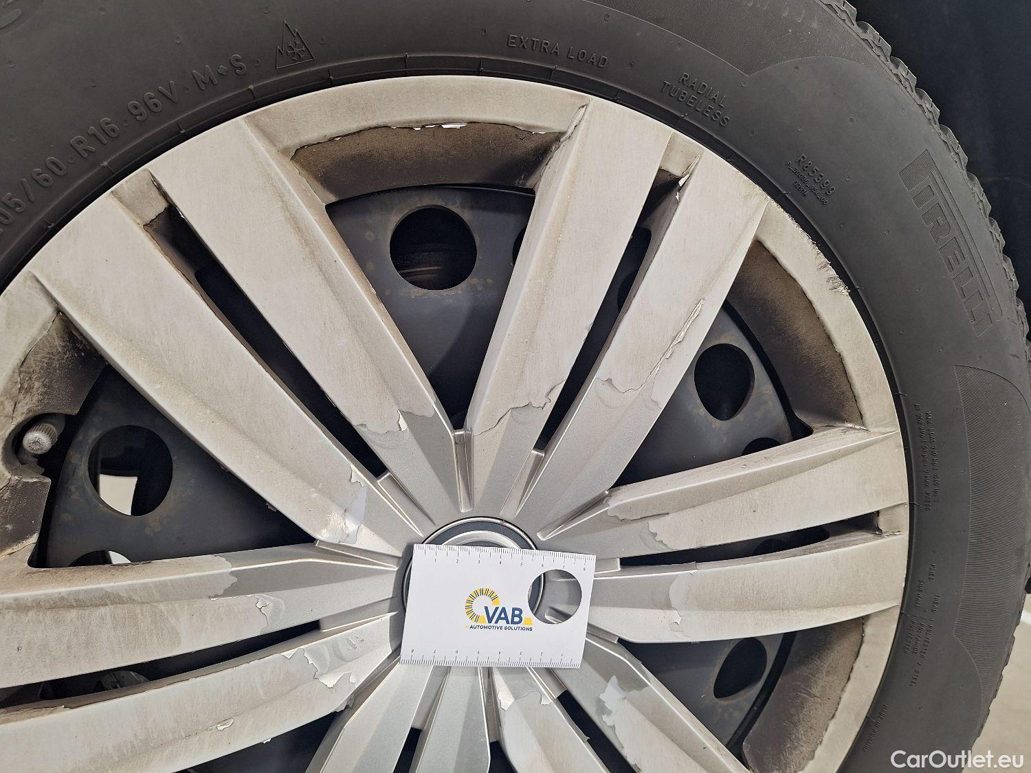  Volkswagen  Touran VW,  '15, Volkswagen  2.0 TDi 85kW Trendline DSG 5d #31