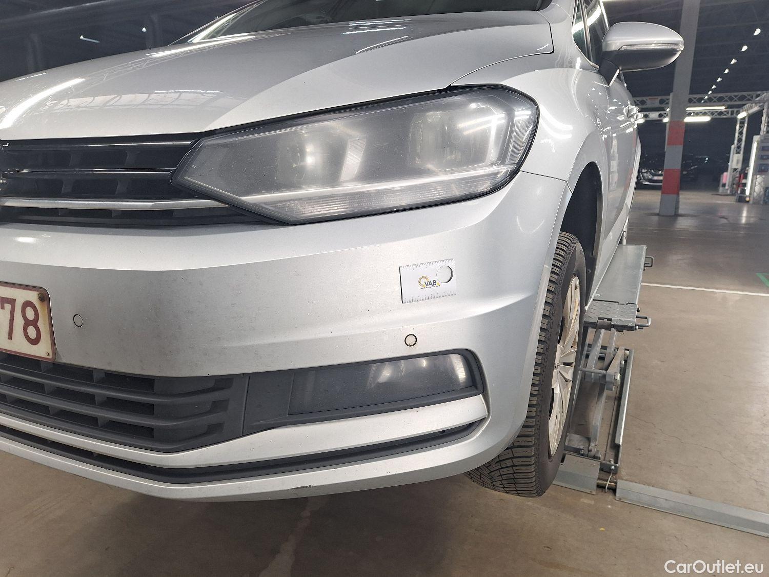  Volkswagen  Touran VW,  '15, Volkswagen  2.0 TDi 85kW Trendline DSG 5d #95