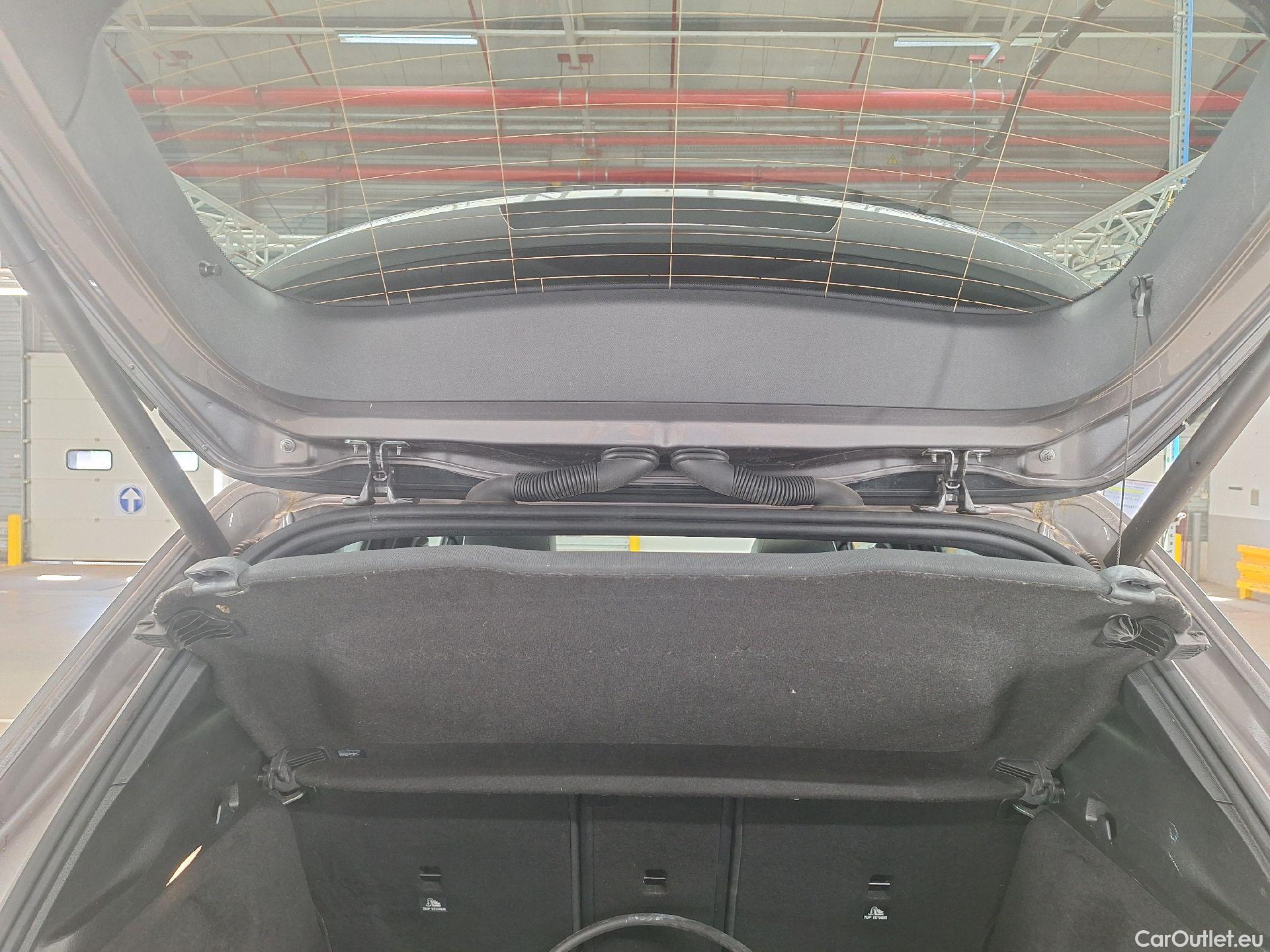  Mercedes  GLA Mercedes,  '20 PHEV, Mercedes-Benz   250e Business Solution 5d #19