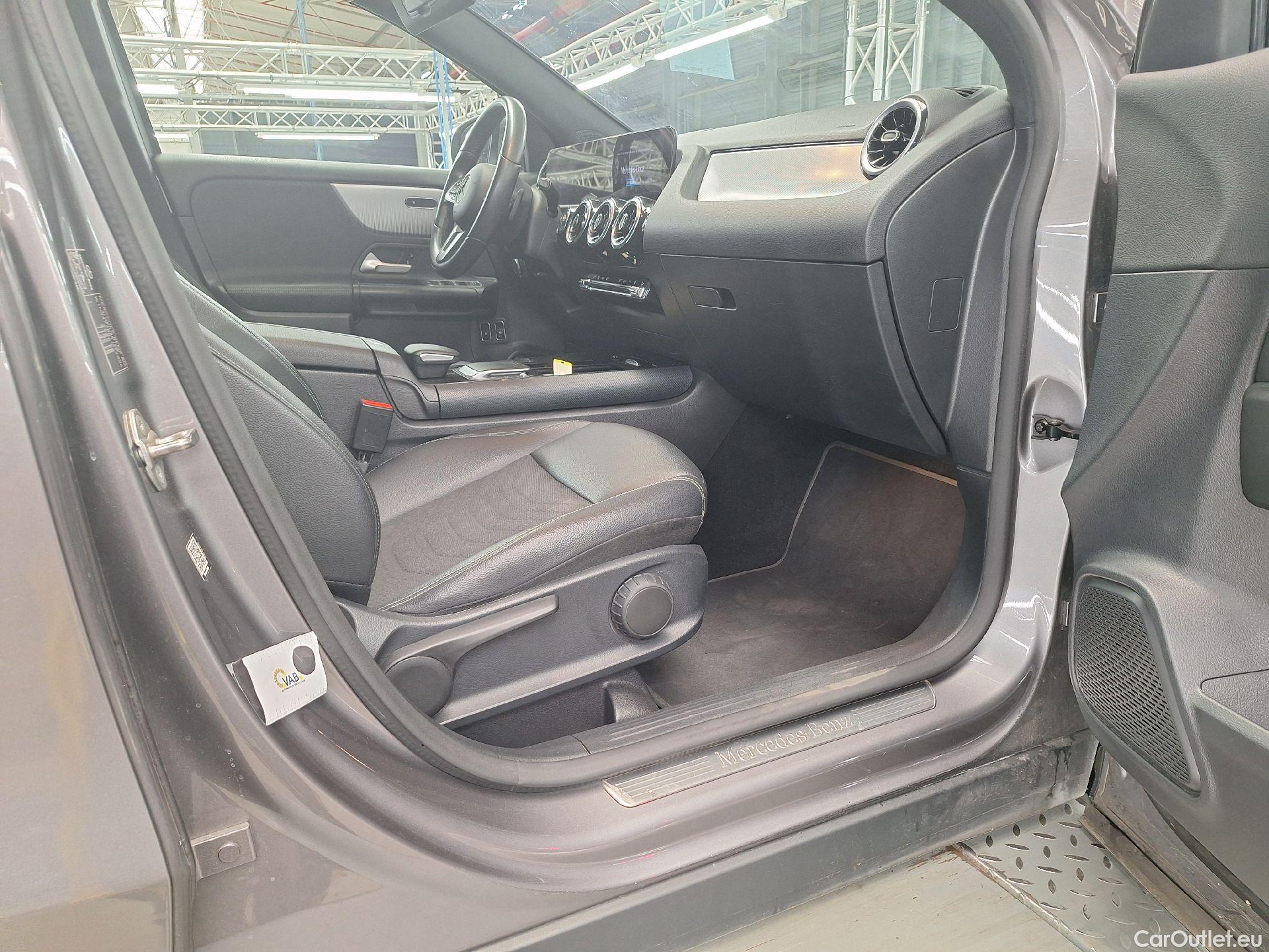  Mercedes  GLA Mercedes,  '20 PHEV, Mercedes-Benz   250e Business Solution 5d #45
